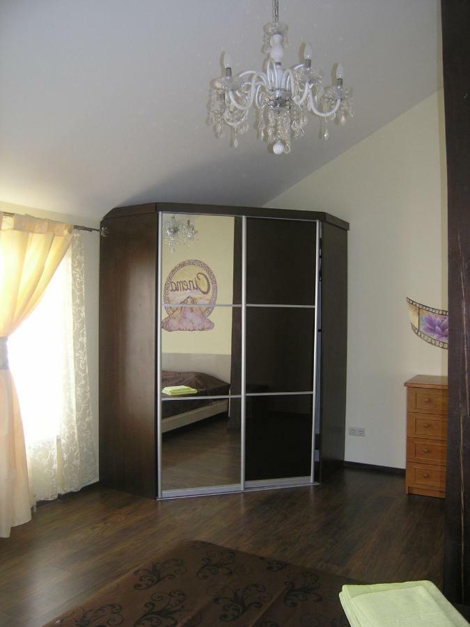 Art Villa On Sumskaya Street Kharkiv Eksteriør bilde